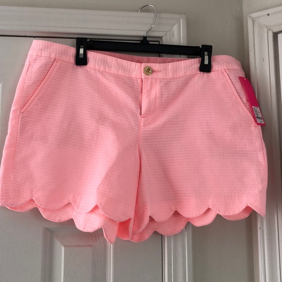 Lilly Pulitzer Pants - NWT Lilly Pulitzer Buttercup Stretch Short